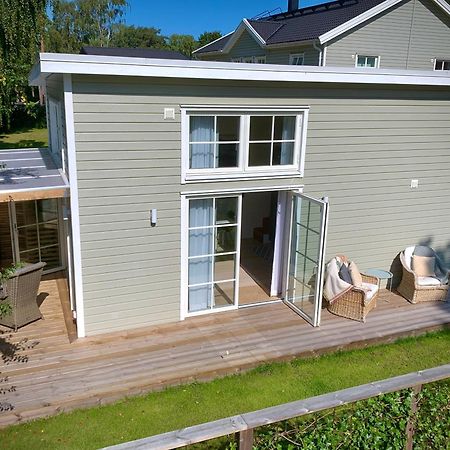 Strandnaera, Pergola, P-Plats I Hoellviken Extérieur photo