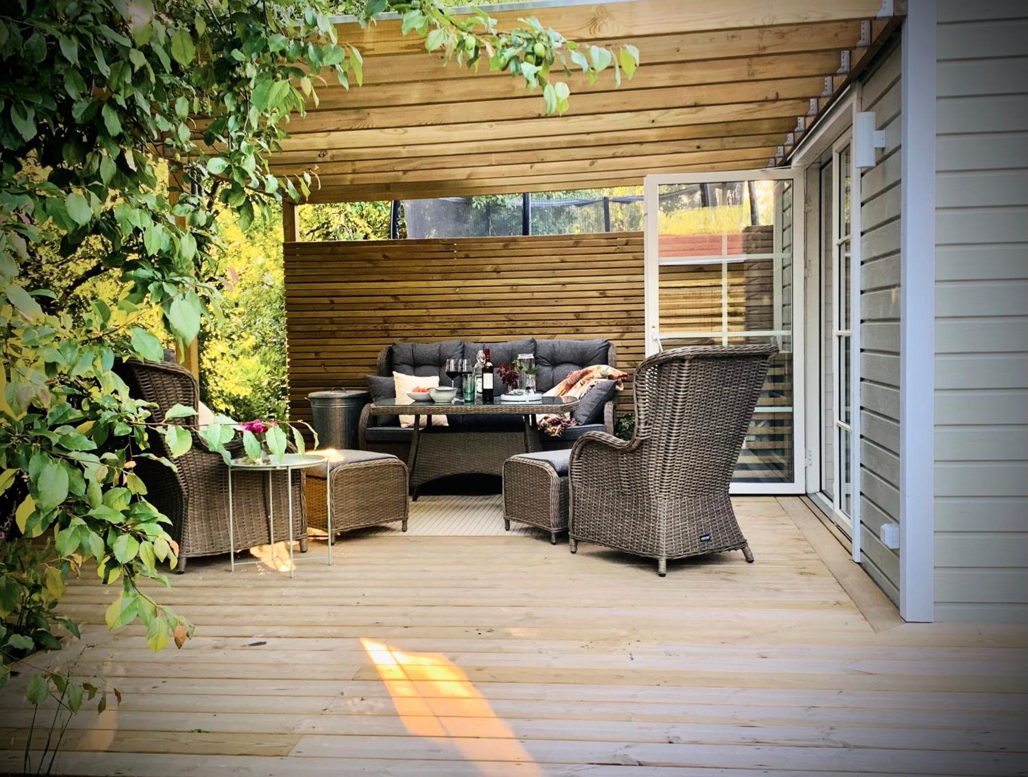 Strandnaera, Pergola, P-Plats I Hoellviken Extérieur photo